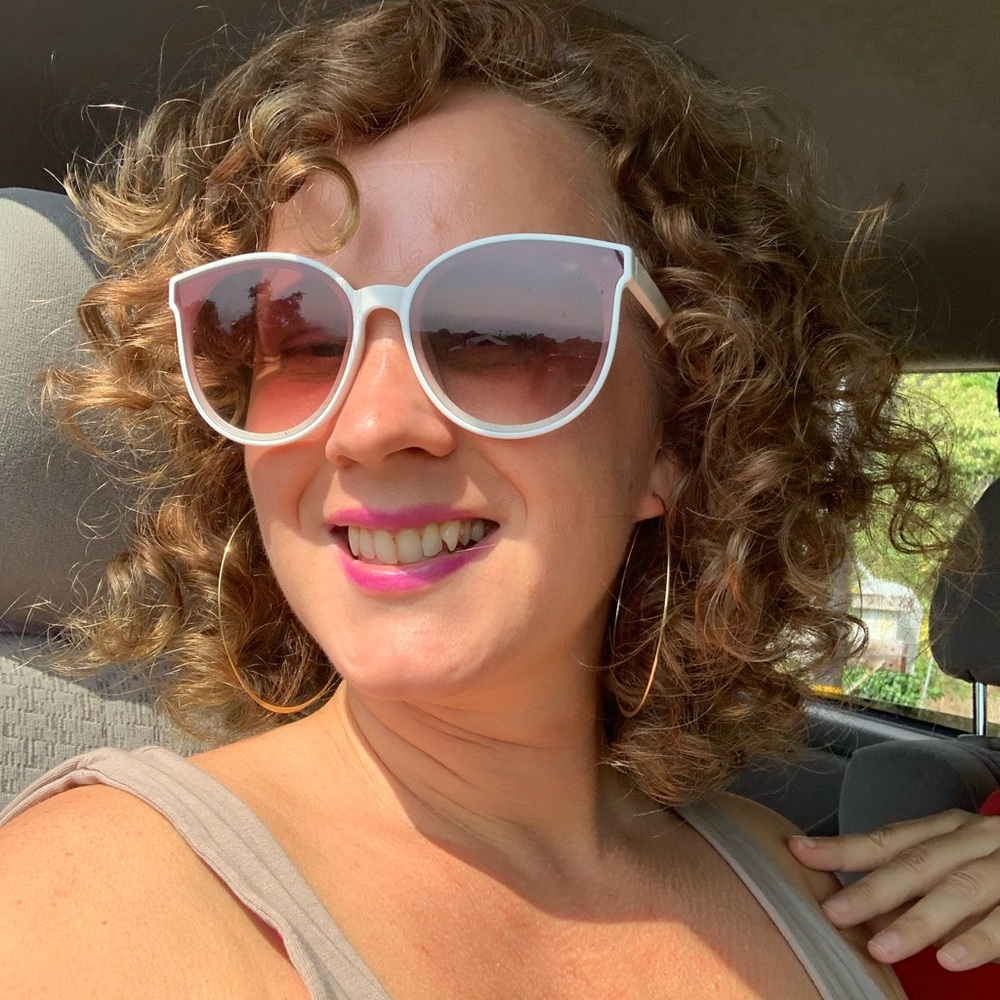 Meet your Posher, Richelle